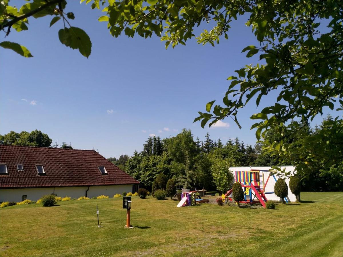 Camping & Guest House Pliskovice Mirovice 外观 照片