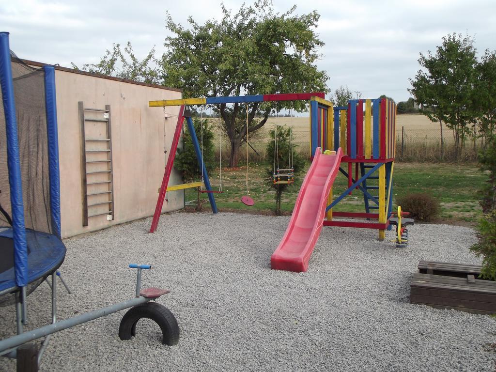 Camping & Guest House Pliskovice Mirovice 外观 照片